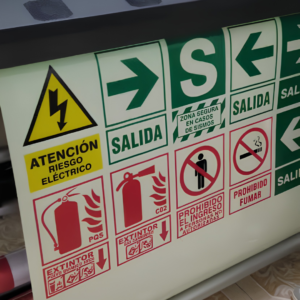 Señal Preventiva fotoluminicente de 20x30 cm